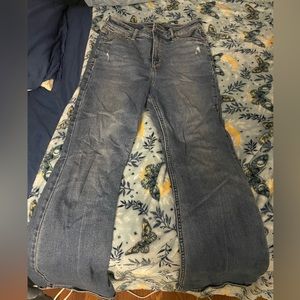 Flare blue jeans( high rise)
